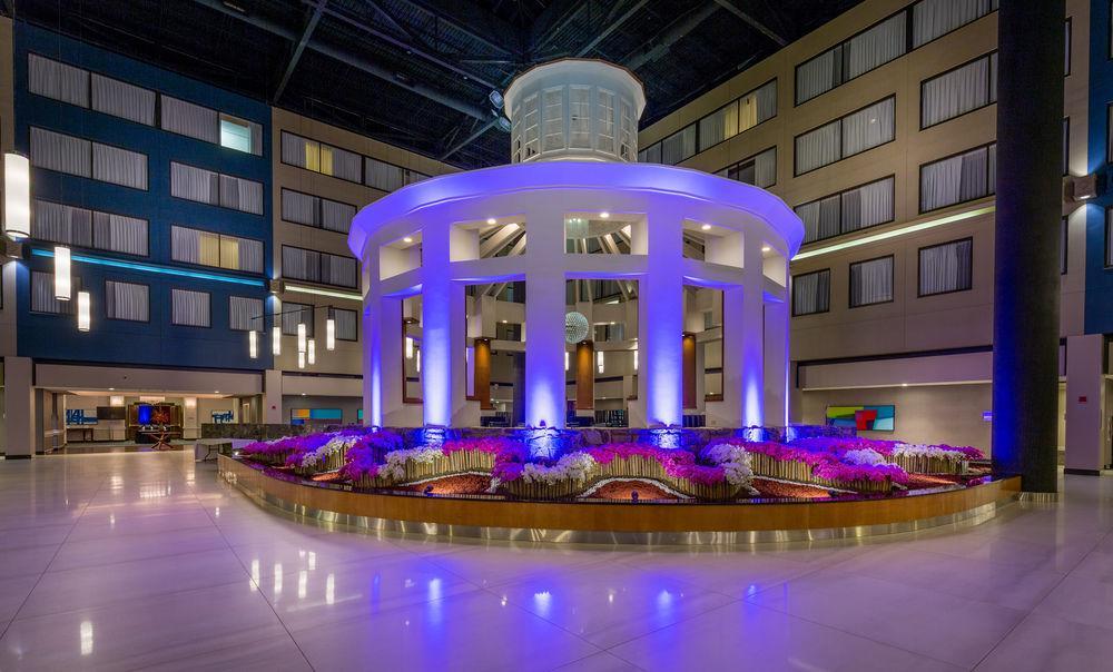 University Plaza Hotel and Conference Center - photo 3