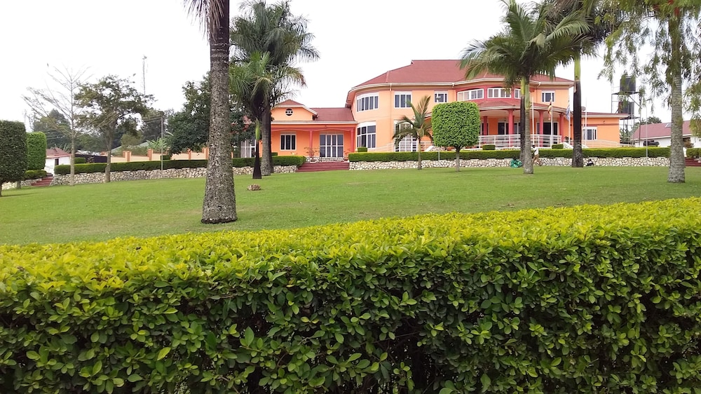 Flagship Piazza Hotel Hostel in Bushenyi, Republic of Uganda