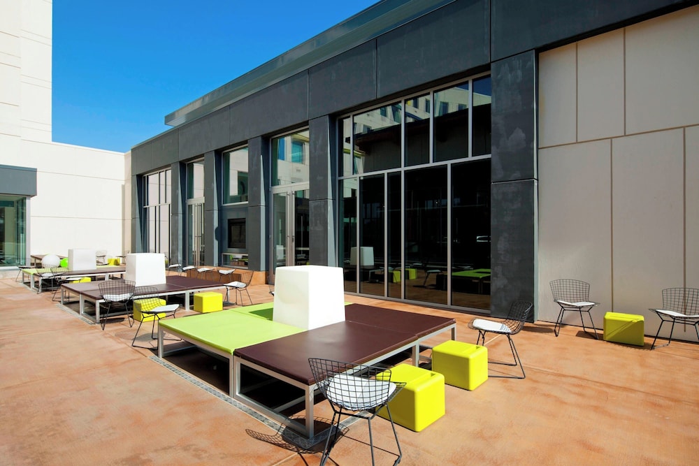 Aloft San Francisco Airport - photo 25
