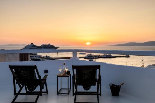 She Mykonos The Residency — 4-Star Luxury Hotel in Mykonos, Greece