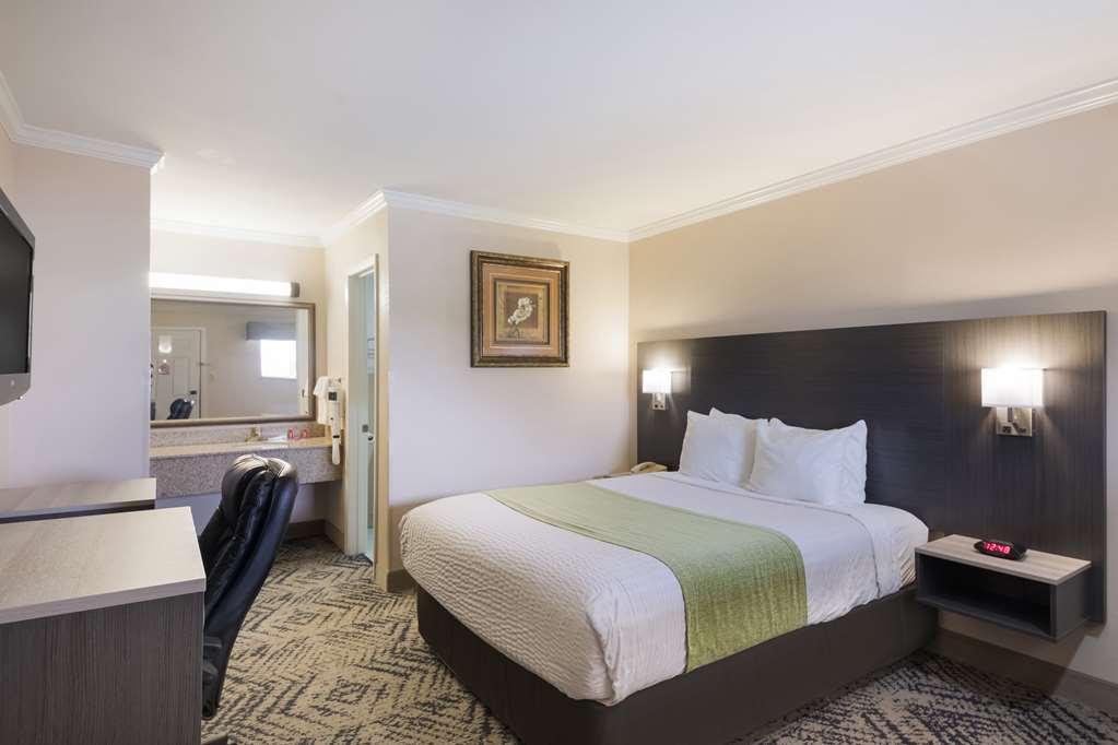 SureStay Hotel by Best Western Rockdale - photo 13