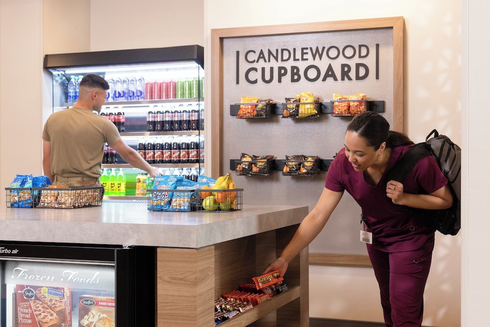 Candlewood Suites Mesa Phoenix East by IHG - photo 17