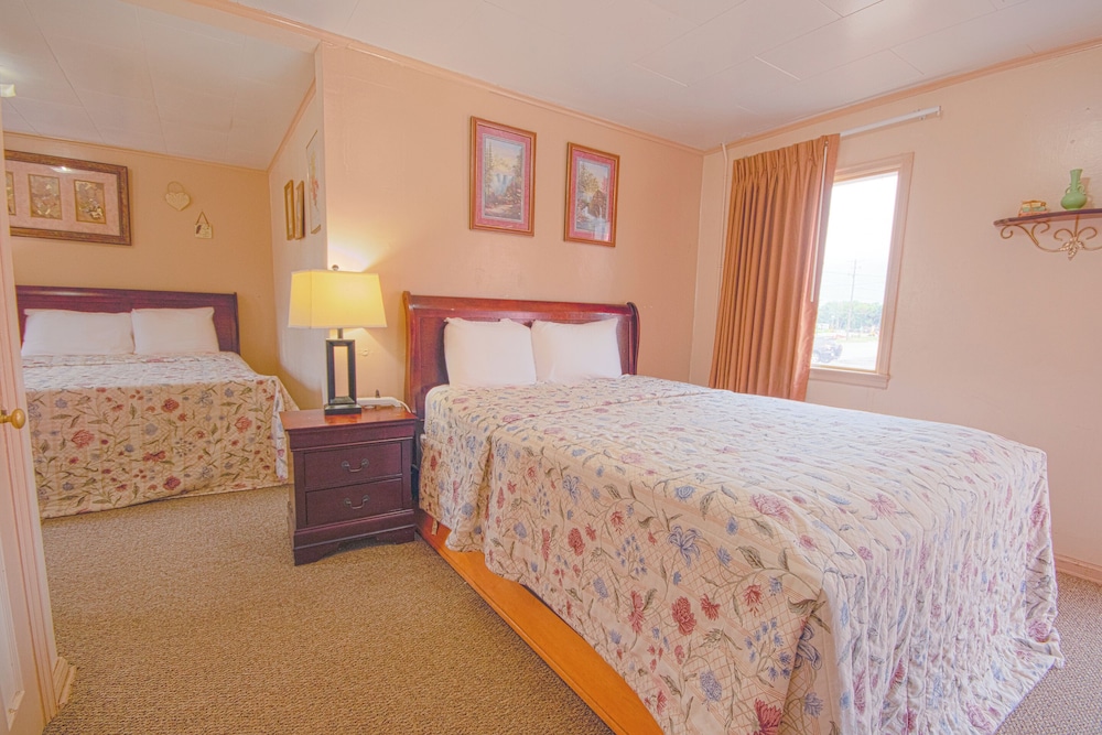 Sunflower Motel Hiawatha By OYO - photo 5