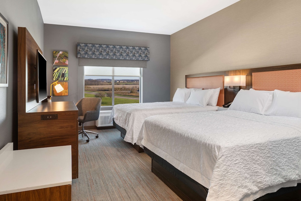Hampton Inn Circleville - photo 19