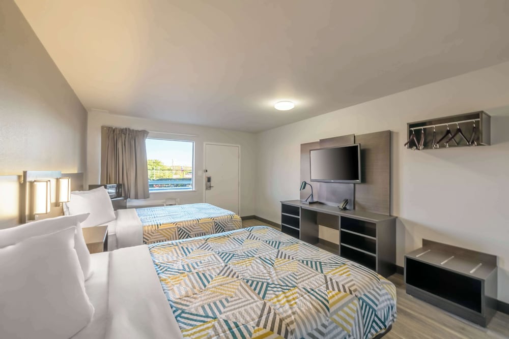 Motel 6 Commerce Ga - photo 13