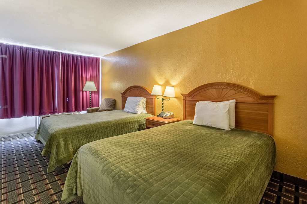 Rodeway Inn Denmark Jackson - photo 14