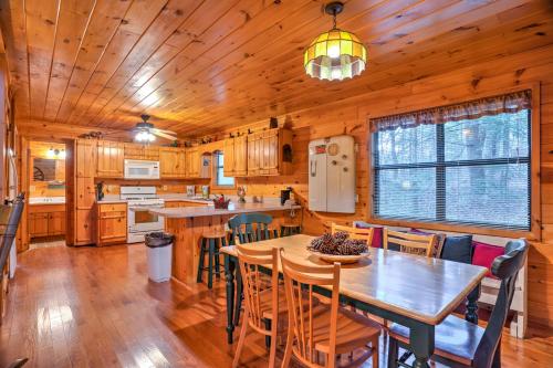 Squat and Gobble Hot Tub Pool Table Privacy — Blue Ridge — photo 4