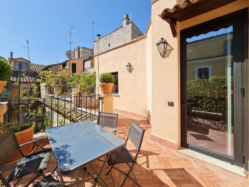 Boutique Penthouse with Terrace Spanish Steps — 4-Star Luxury Hotel in Rome, Italy