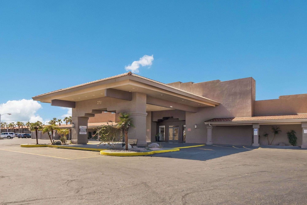 Quality Inn & Suites Lake Havasu City - featured photo