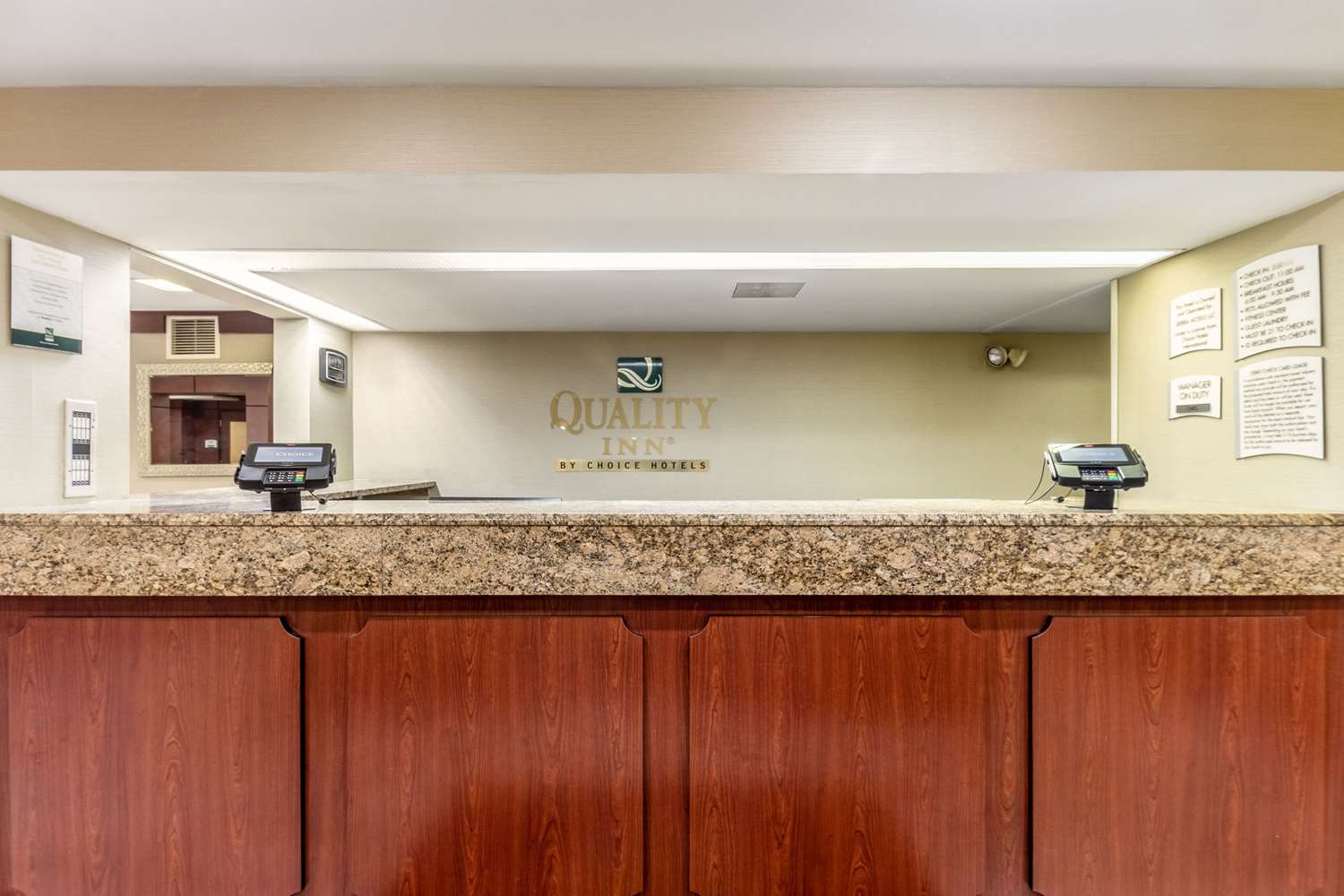 Quality Inn Milwaukee Brookfield - photo 10