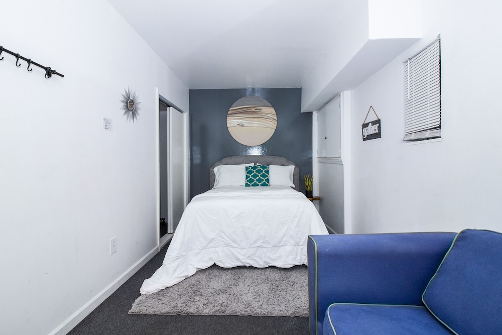 Racpanos Modern Stay on Forrest Street - photo 44