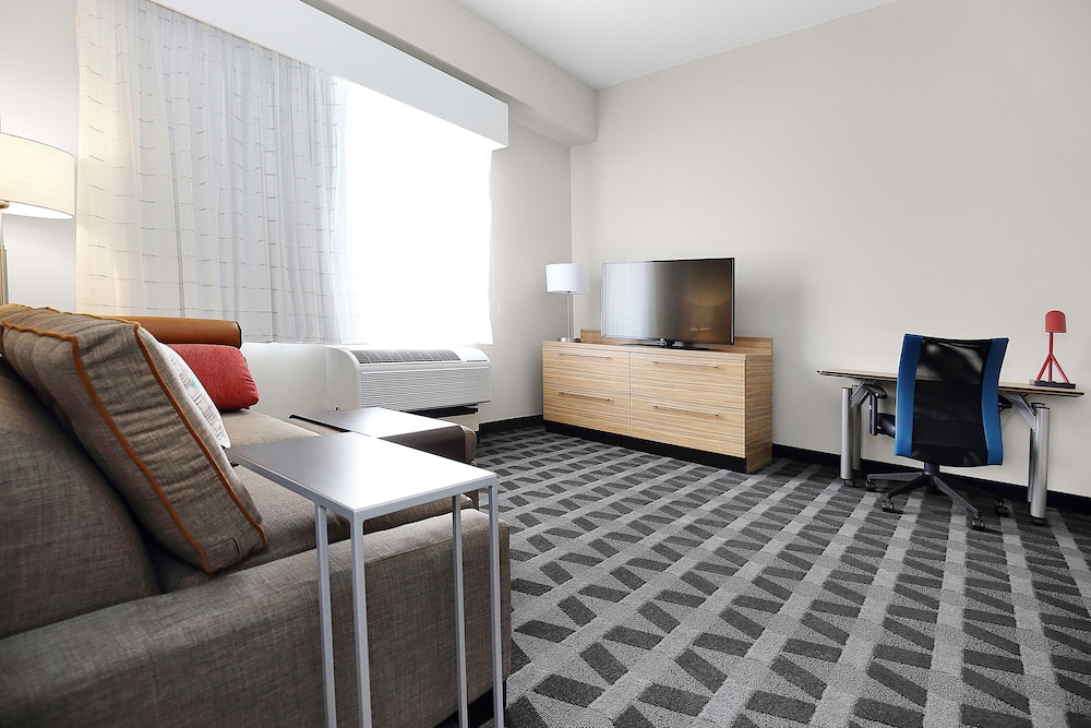 TownePlace Suites Grove City Mercer Outlets - photo 6