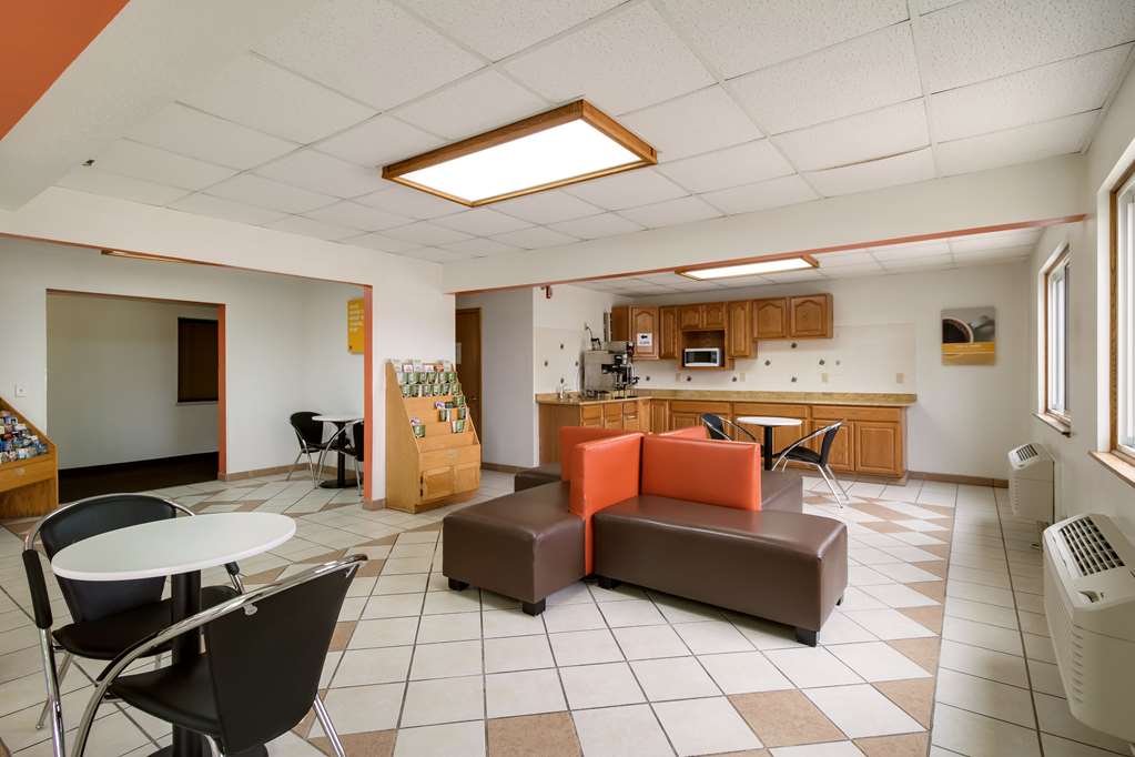 Motel6 Davenport IA - photo 19