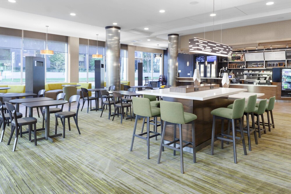 Courtyard by Marriott DeLand Historic Downtown - photo 20