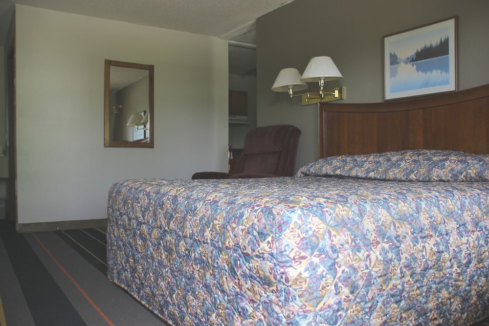 Lake Erie Lodge - photo 9