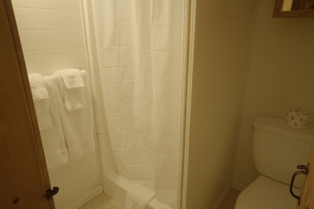 Betty Doon Hotel - photo 82