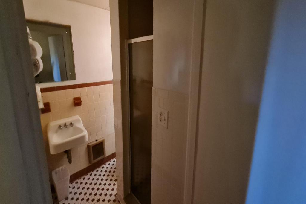 DuBois Manor Motel - photo 16