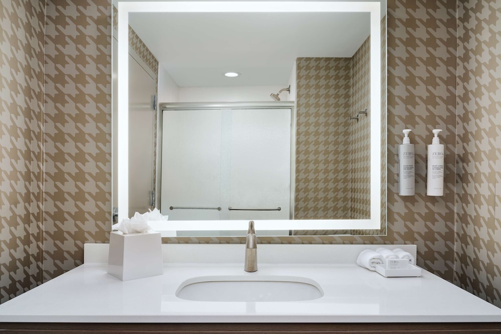 Home2 Suites by Hilton Richmond Glenside - photo 24