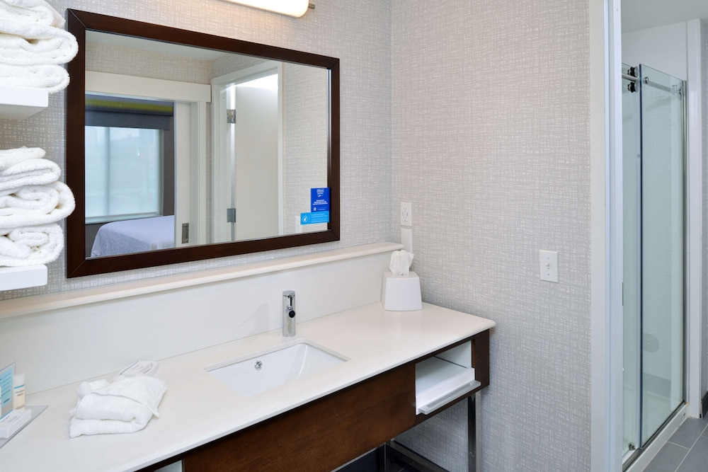 Hampton Inn & Suites Adrian - photo 39