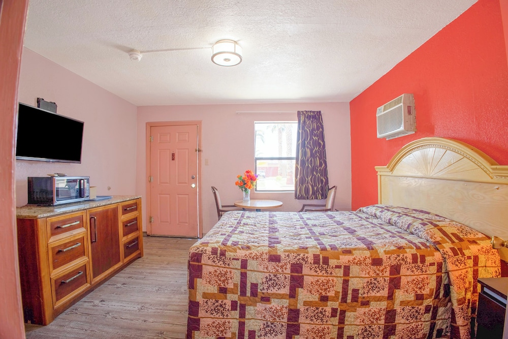 Sands Motel By OYO El Paso near Airport - photo 29