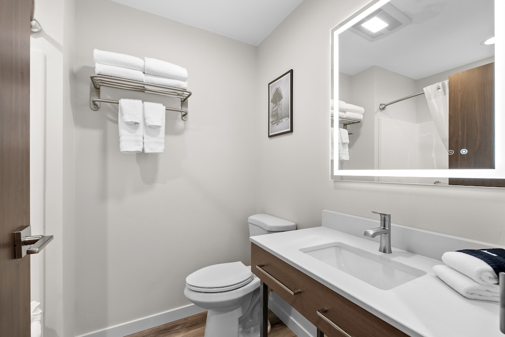 Sandpoint Hotel & Suites Downtown - photo 57