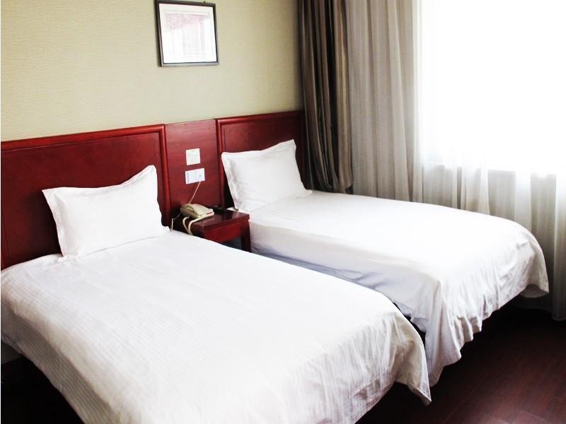 GreenTree Alliance Beihai S. Guangdong Rd. Fengshi Garden - carbon neutral hotel in Beihai