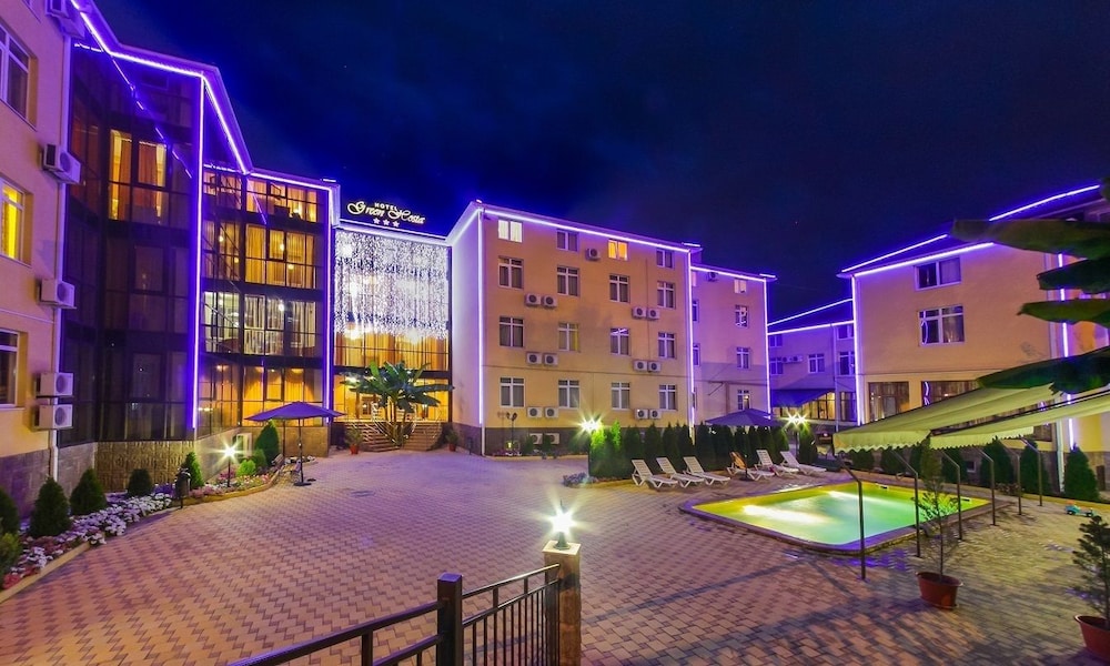 Green Hosta Hotel - carbon neutral hotel in Sochi