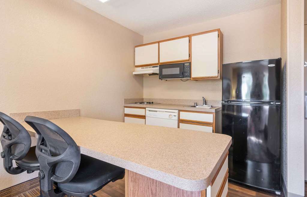 Extended Stay America Suites Louisville Alliant Avenue - photo 12
