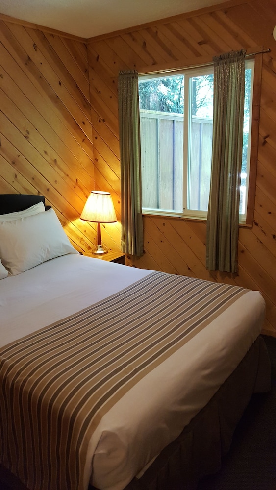 Emerald Forest Cabins - photo 27