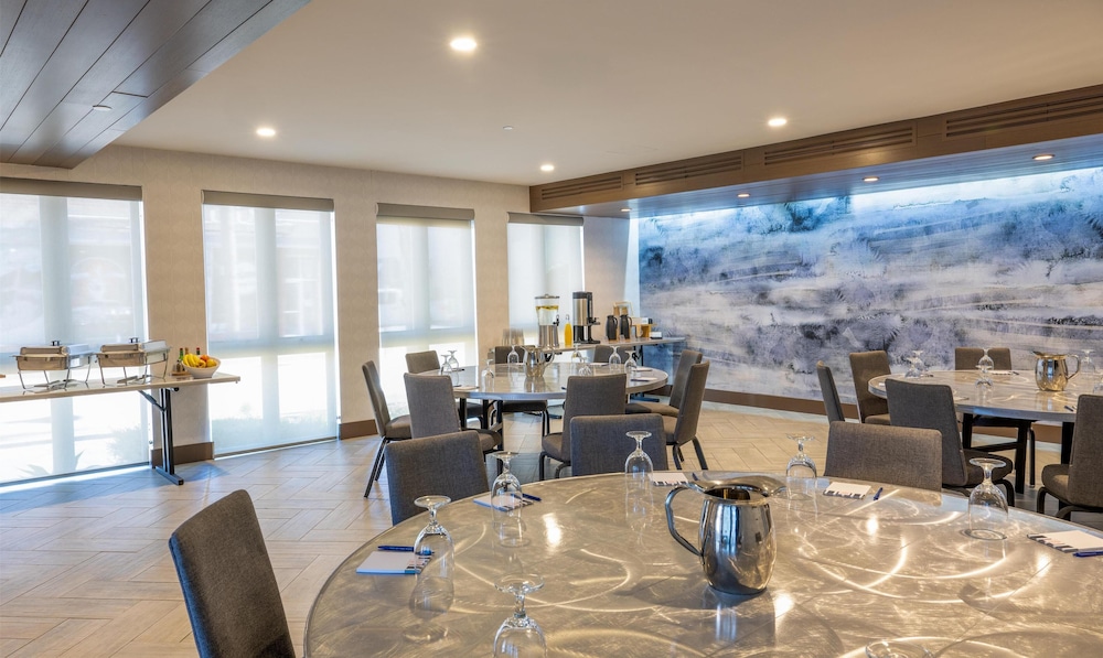 Inn at the Pier Pismo Beach Curio Collection by Hilton - photo 59