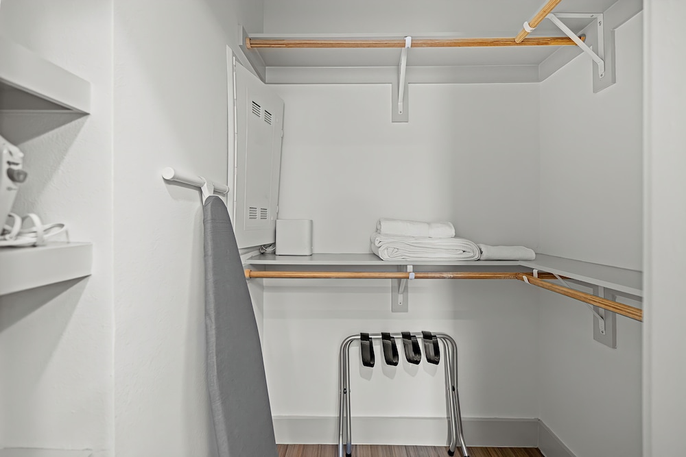 Placemakr Downtown Austin - photo 18