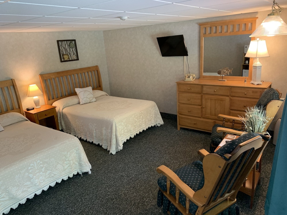 Towne Lyne Motel - photo 34