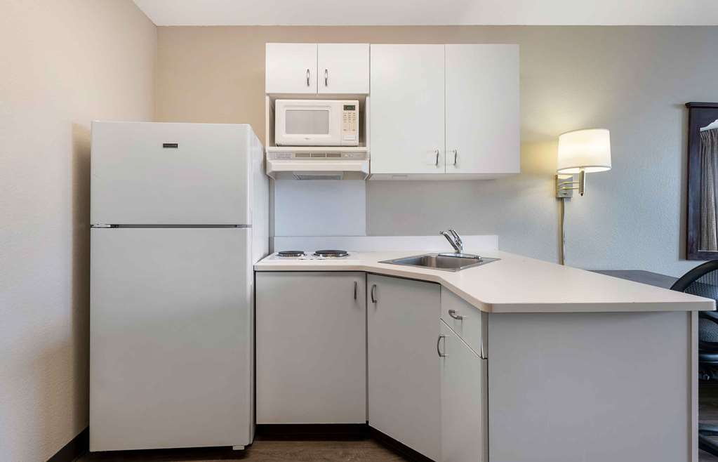 Extended Stay America Suites Chicago Romeoville Bollingbrook - photo 16