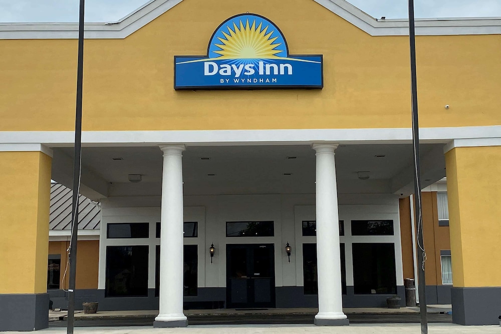 Executive Inn Suites — Dothan