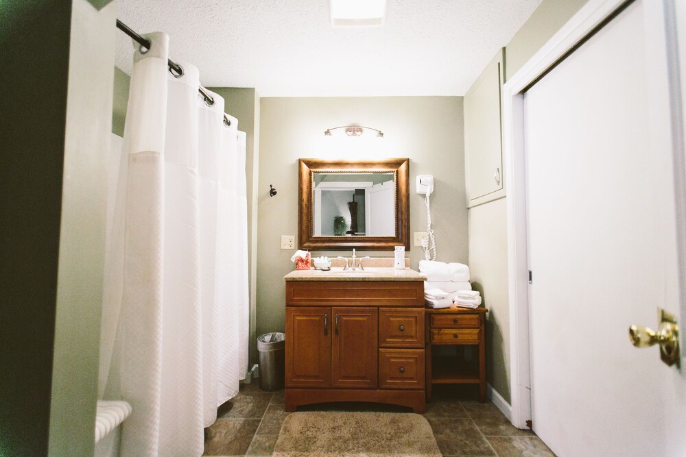 The Mount Vernon Inn - photo 29