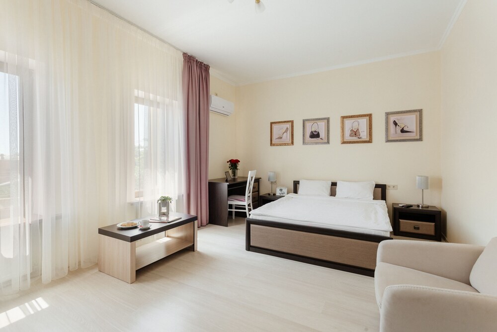 Asiya - carbon neutral hotel in Odessa