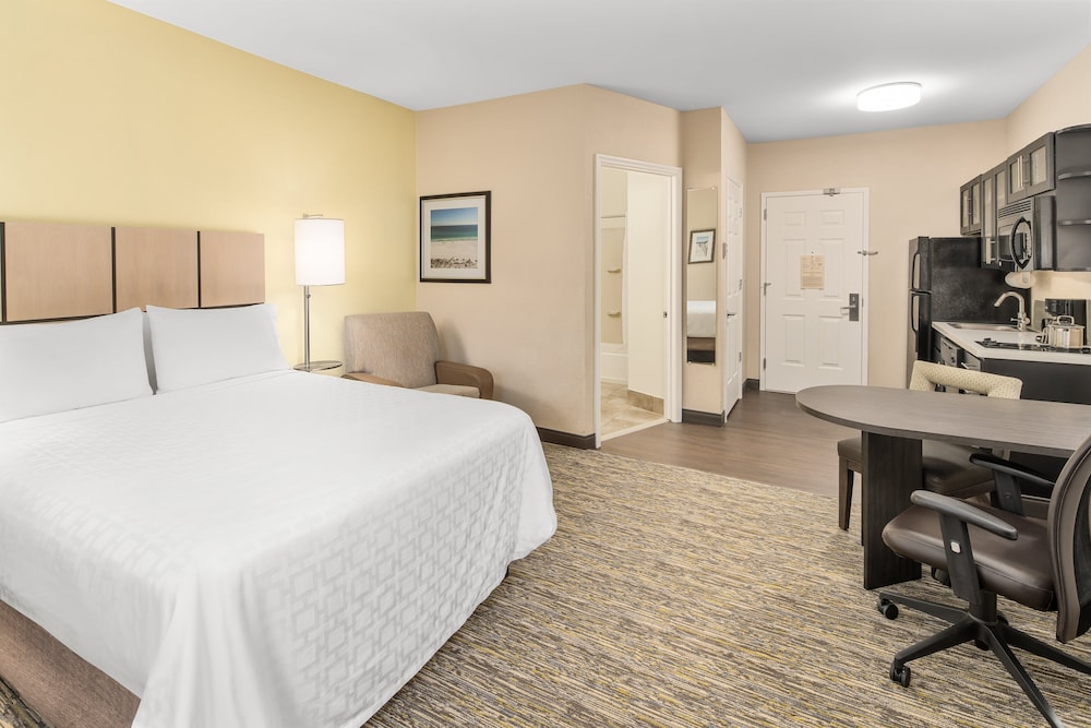 Candlewood Suites Destin Sandestin by IHG - photo 11