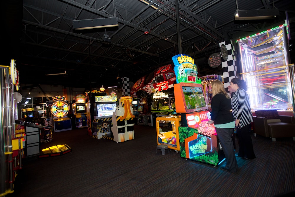 Fun City Resort Hotel - photo 33