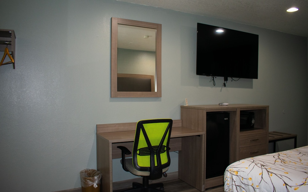 Fort Davis Inn & R.V. Park - photo 16