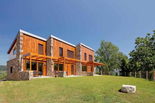 El Balcon Del Sueve — Pilona