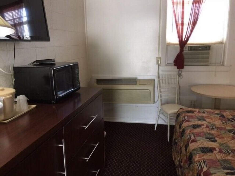 Hollander Motel - photo 14