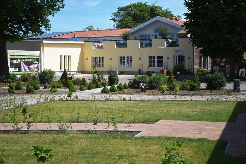 Ferienresort Texas MV — hotel in Hagenow