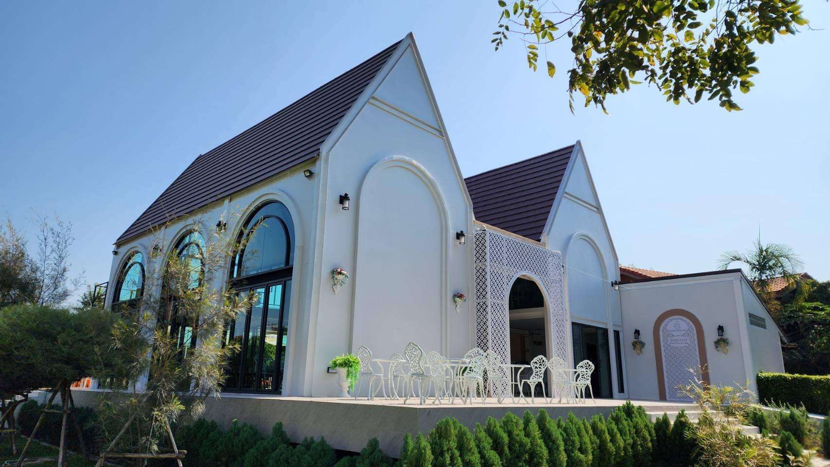 Jamsanor River Resort in Suphan Buri, Thailand