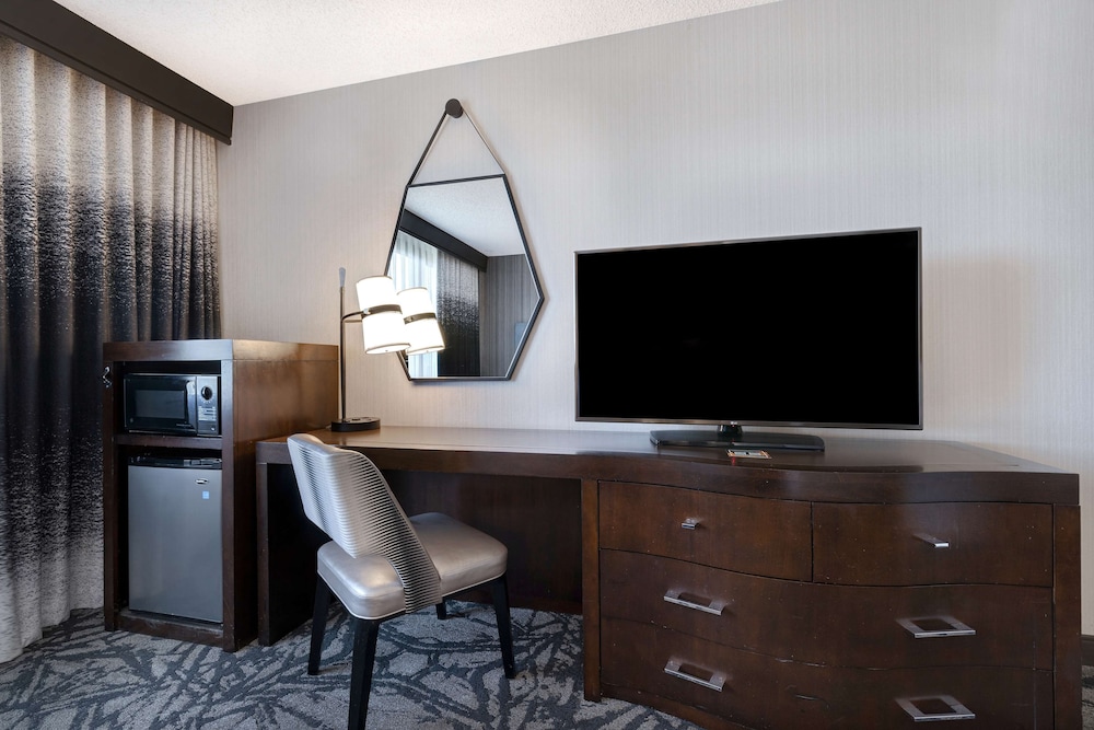 Embassy Suites by Hilton Santa Clara Silicon Valley - photo 27