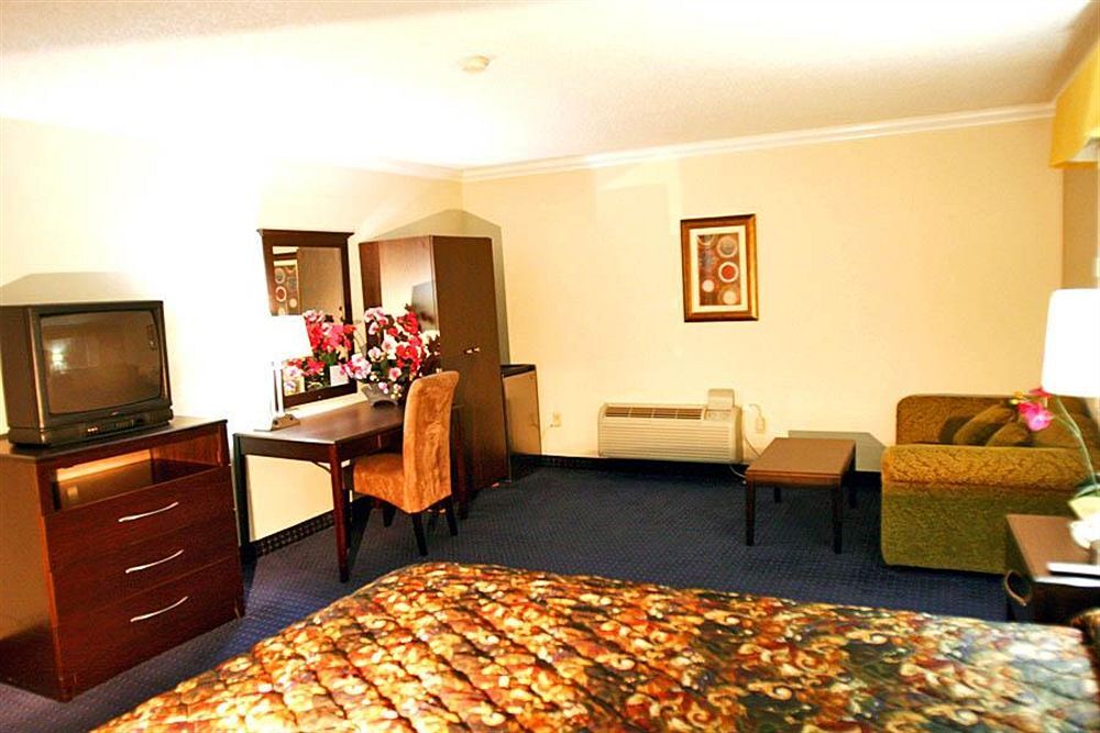 Motel 6 Van Nuys - photo 6