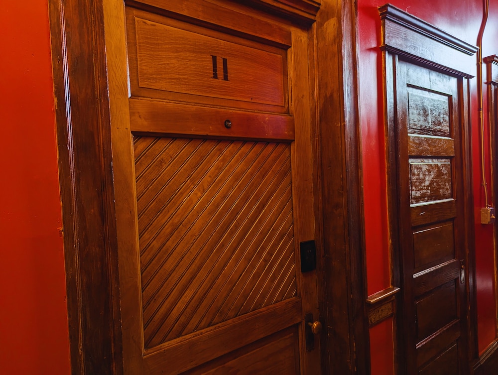 The Well Hotel & Taproom - photo 31