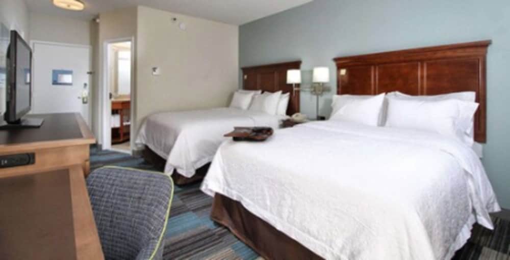 Hampton Inn Tucson Airport - photo 14