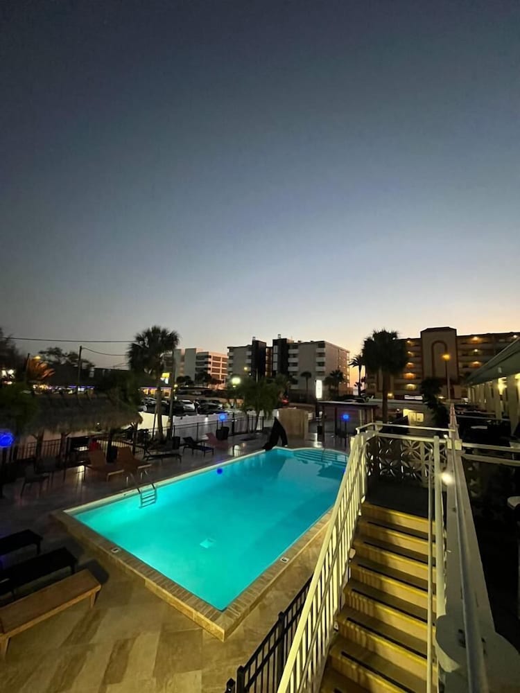 Holiday Isles Resort - photo 108
