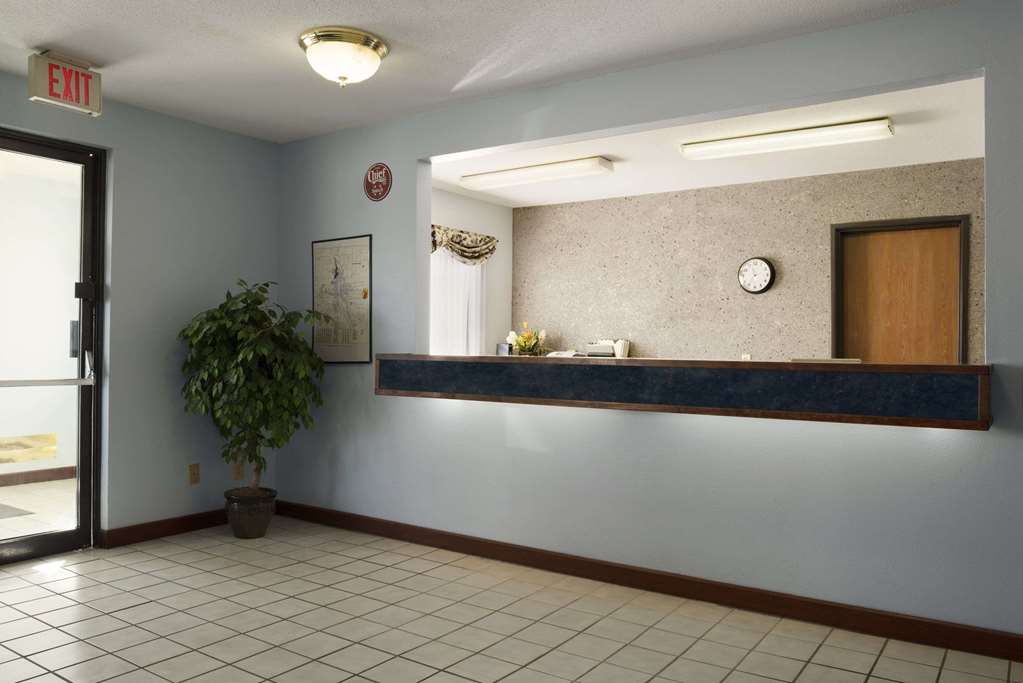Super 8 by Wyndham Danville - photo 7