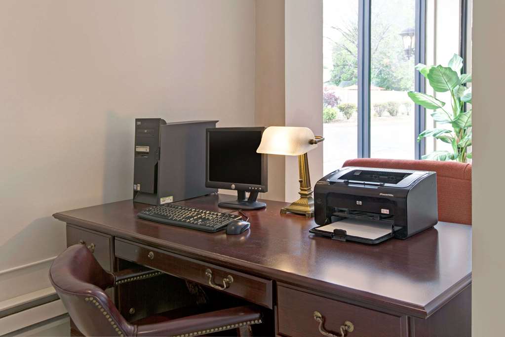 Ramada by Wyndham Flemington - photo 16
